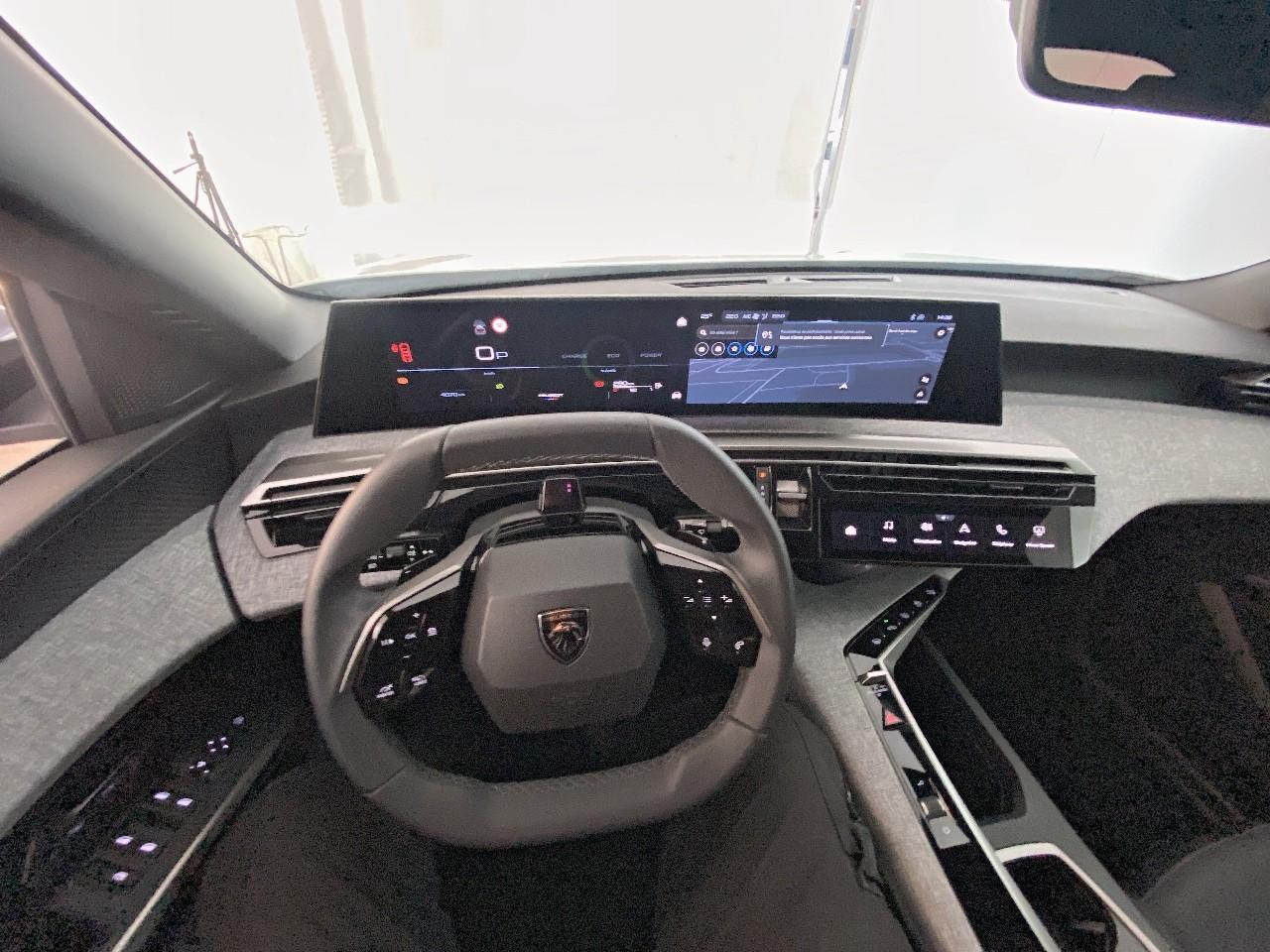 Peugeot 3008 hybrid 145 e-dcs6 allure — photo 12