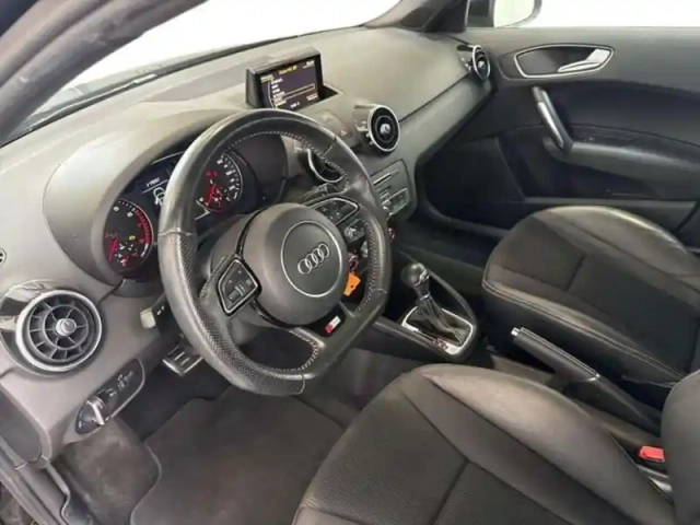 Audi A1 1.0 tfsi ultra 95 s tronic 7 s line — photo 9