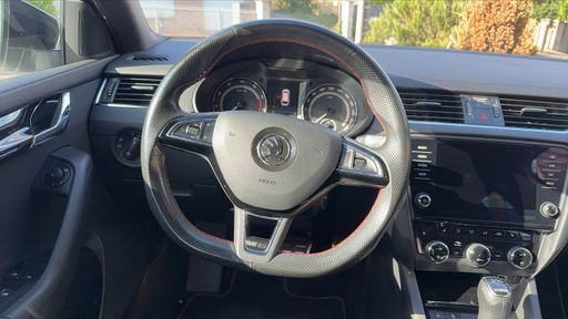 Skoda Octavia Combi RS 2.0 TSI 245 DSG7 - Sport – 2018 – 146000 km – Essence – Boîte Automatique — photo 42