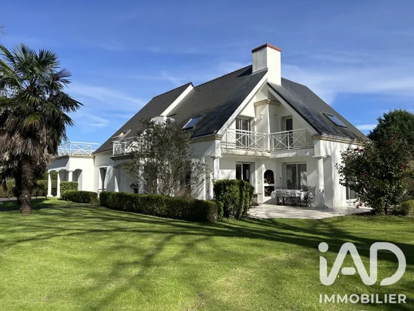 Maison 7 pièces 194 m²