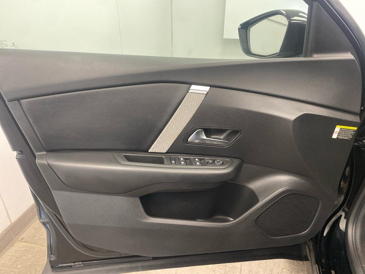Citroën C4 puretech 130 s&s eat8 c-series — photo 21
