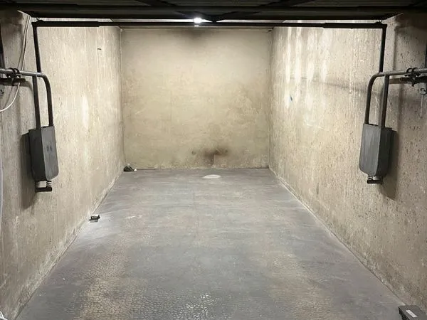 Garage box parking