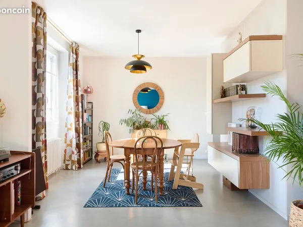 Vends T3 - 84 m² - Coeur de la Butte Sainte-Anne