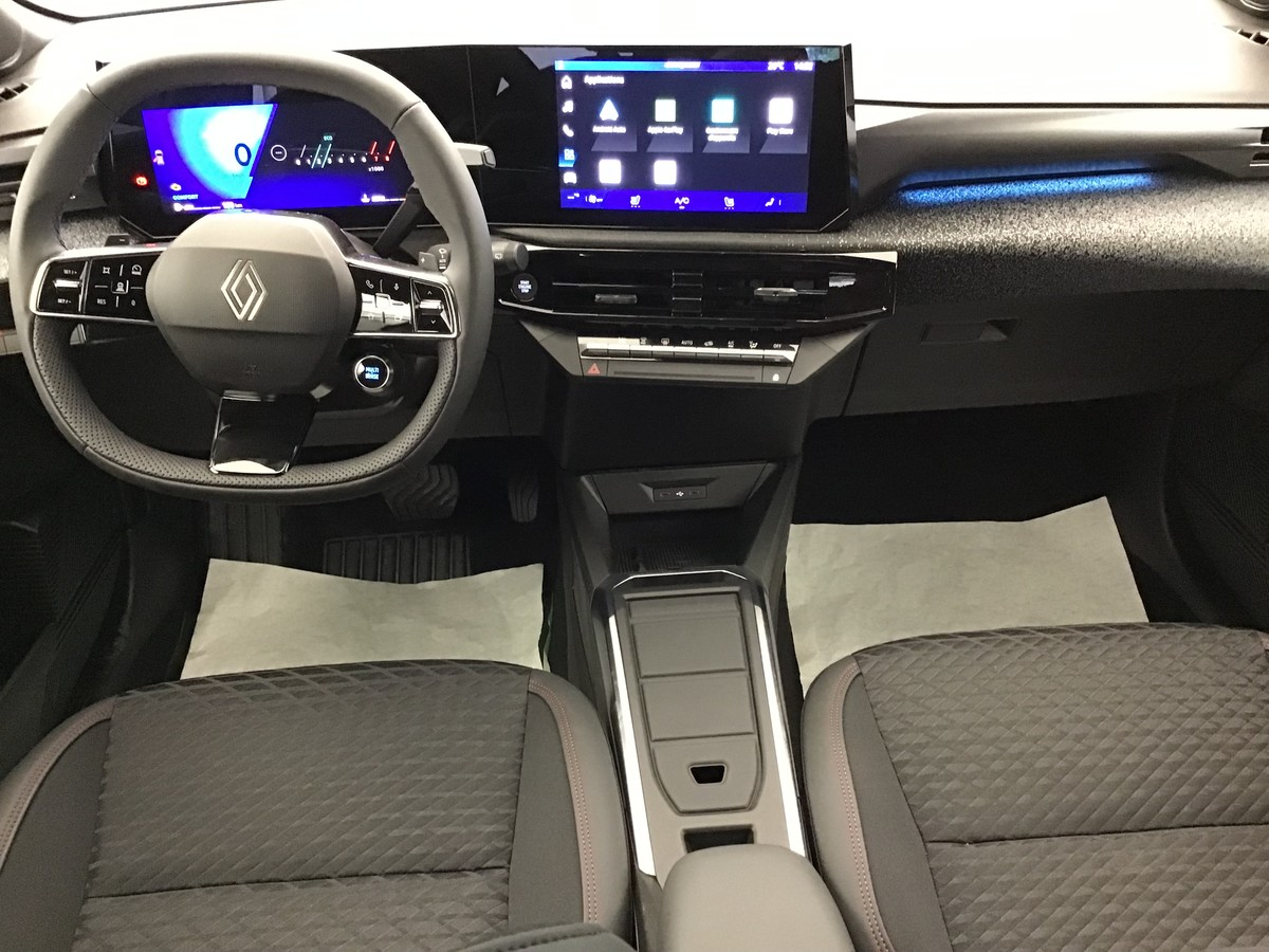 Renault Clio 6 — photo 11