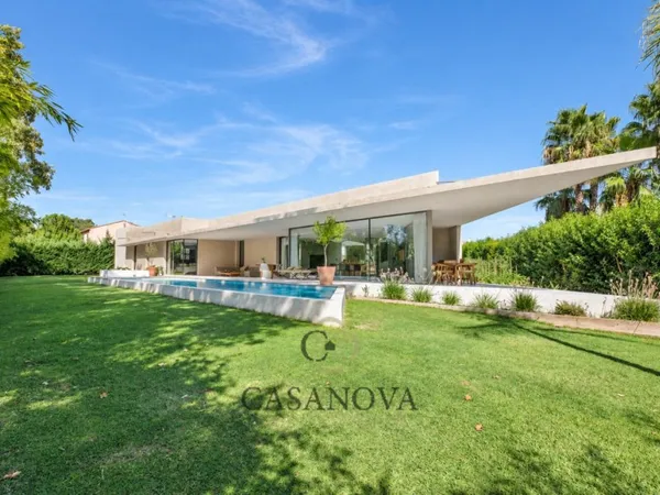 Maison 7 pièces 240 m²