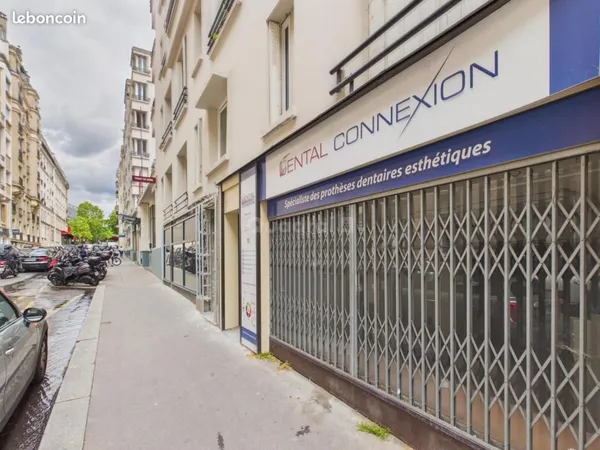 Local commercial 158 m²