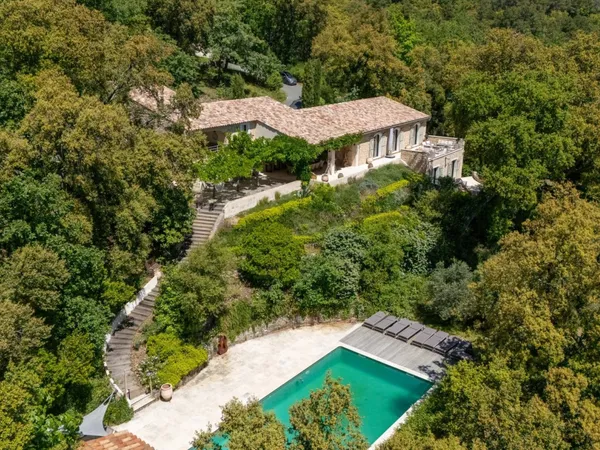 Escapade Dorée - Villa d'Architecte avec Vue et Piscine Chauffée