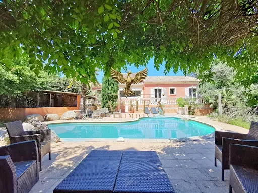 Bastide 12 pièces 550 m²