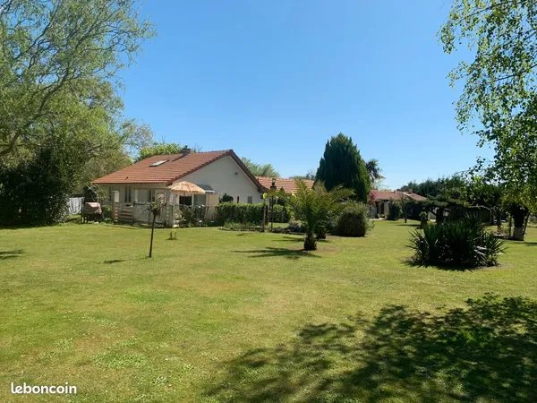 LE CHALET 80m2 à 7mn des plages de MONTALIVET