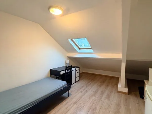 Chambre 12m2 (17m2 au sol) - Métro Villejuif Louis Aragon
