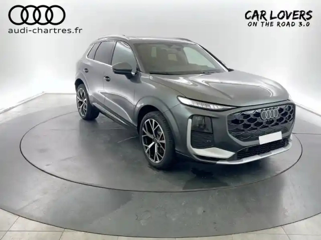 Audi Q3 e-hybrid 272 ch s tronic 6 — photo 7