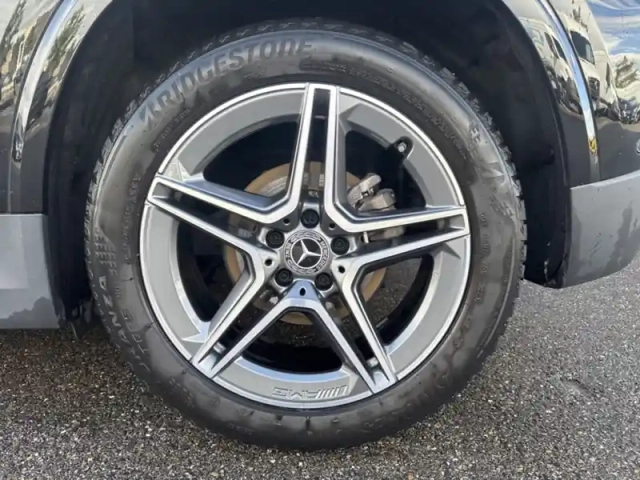 Mercedes Gla 200 d amg line — photo 9