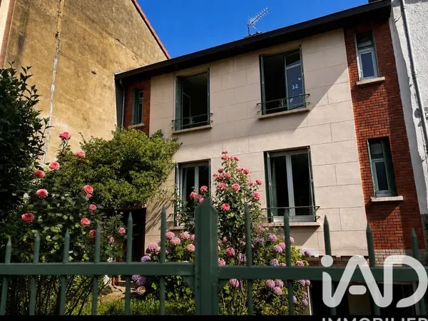 Immeuble 144 m²