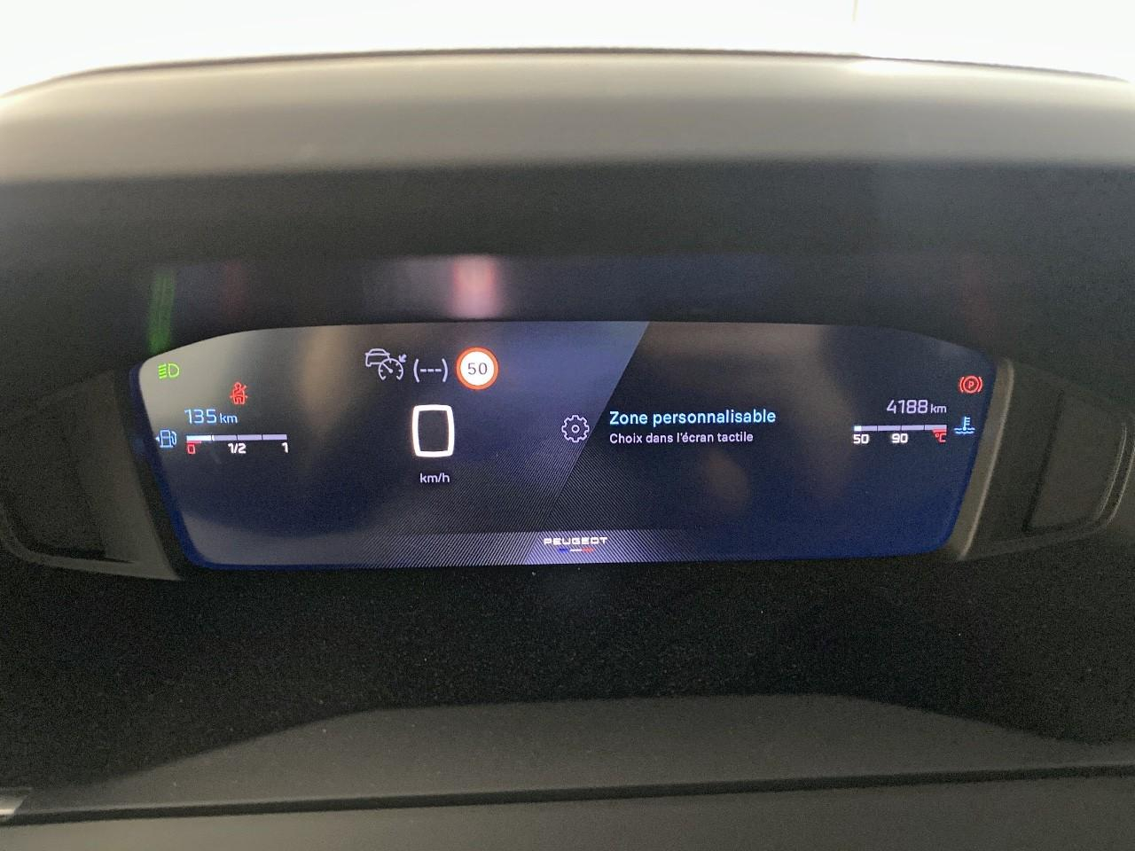 Peugeot 2008 turbo 100 ch bvm6 allure — photo 13