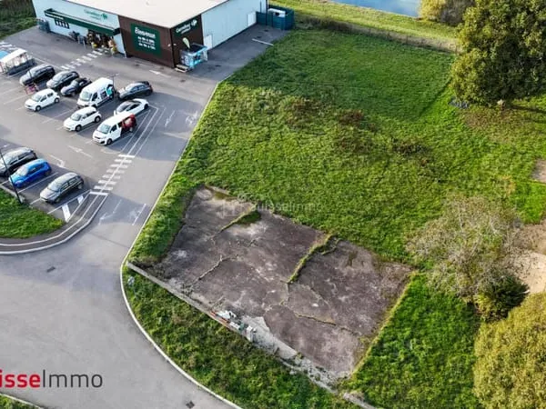 Terrain Commercial 1700 m2