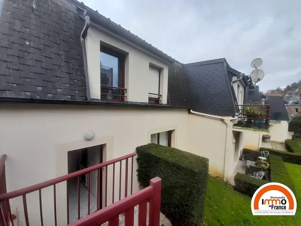 Appartement T3 Duplex avec Terrasse et Parking Privé à Rouen Gare