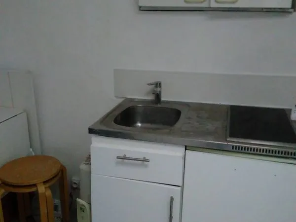 Louer 1 Pièce · 7 m² meublé· Paris 75010 · Quartier gare d'Est