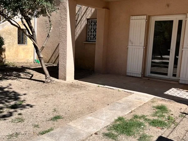 T3 rénové - jardin - climatisation - stationnement