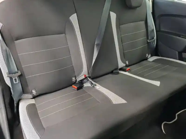 Dacia Sandero sce 75 — photo 15
