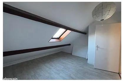 A louer Appartement 3 pièces à Paray-Vieille-poste