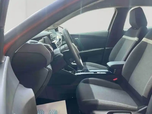 Citroën C4 moteur électrique 136ch (100 kw) live automatique — photo 11