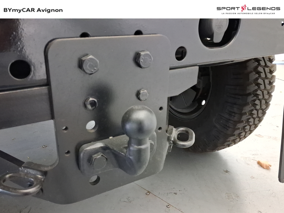 Land Rover HEDONIC - LAND [OF] RECREATION - V8 SOFT TOP CUSTOM — photo 24