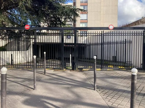 Parking 12 m²