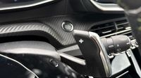 Peugeot 2008 1.2 PureTech 130ch S&S GT EAT8 — photo 24