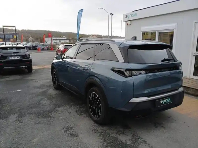 Peugeot 5008 hybrid 136 e-dcs6 — photo 27