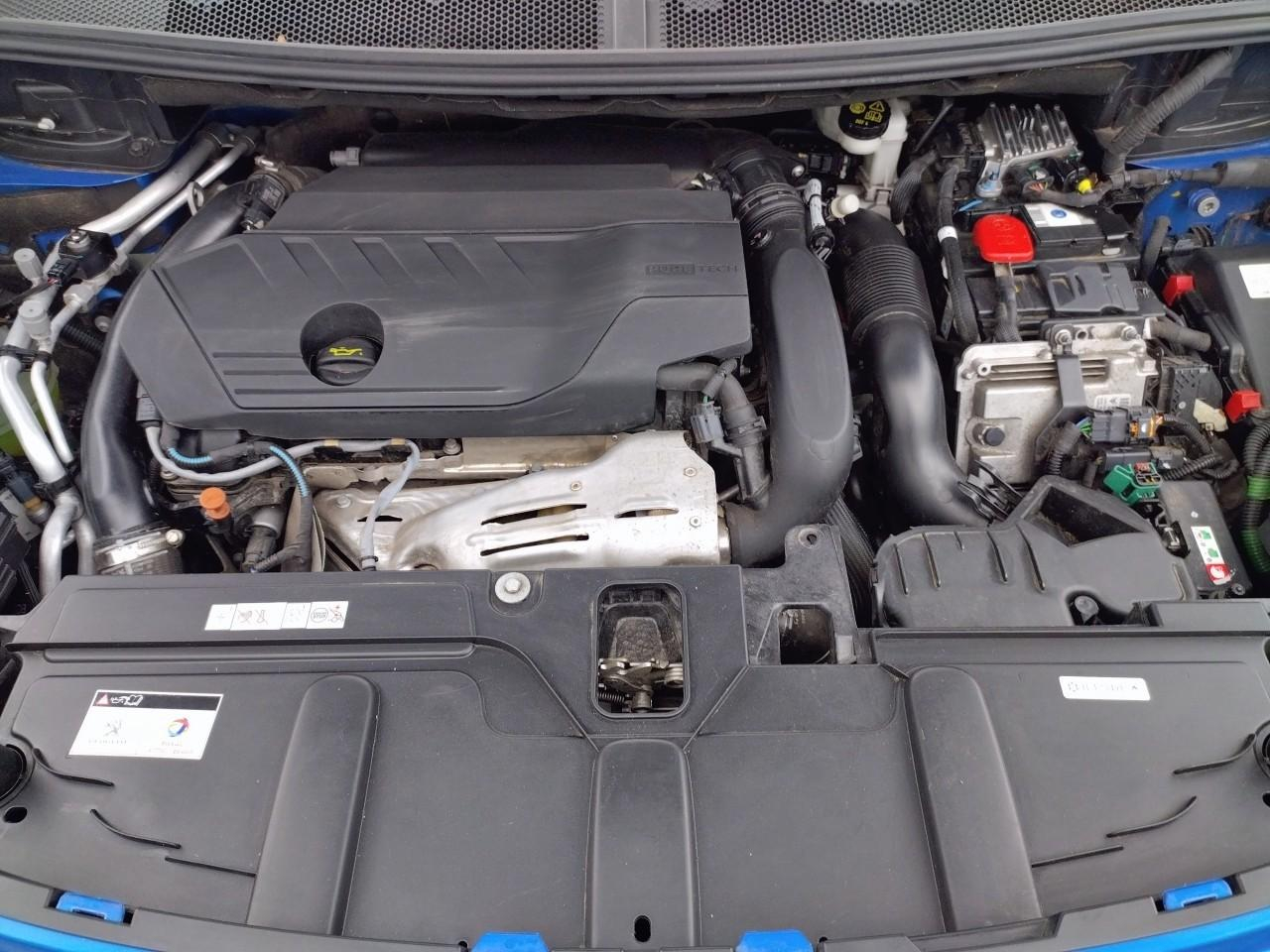 Peugeot 3008 hybrid 225 e-eat8 gt — photo 15