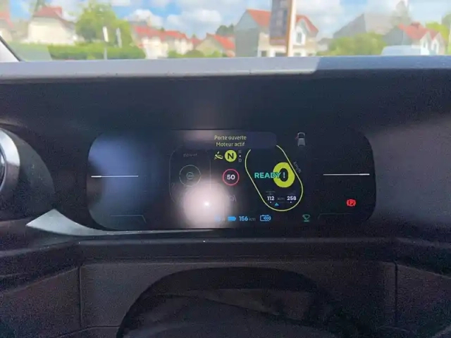 Renault Twingo e-tech electrique 80 ch autonomie urbaine — photo 17