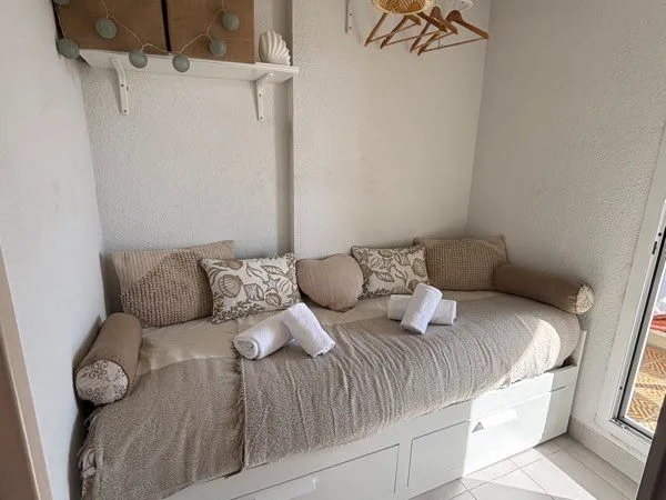 Studio cabine à louer novembre et décembre