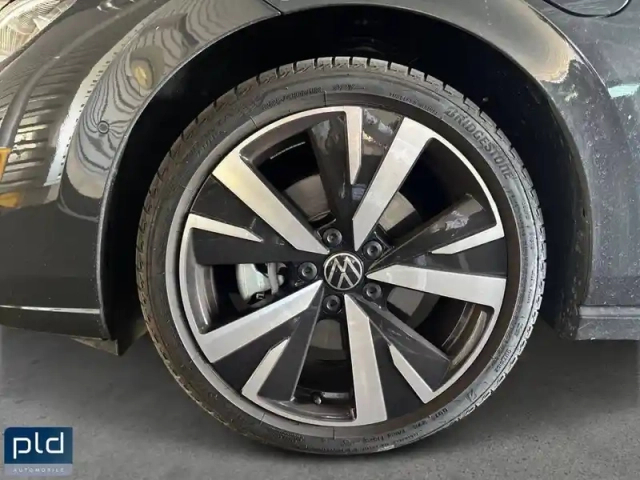 Volkswagen Golf 1.5 ehybrid 204 dsg6 — photo 9