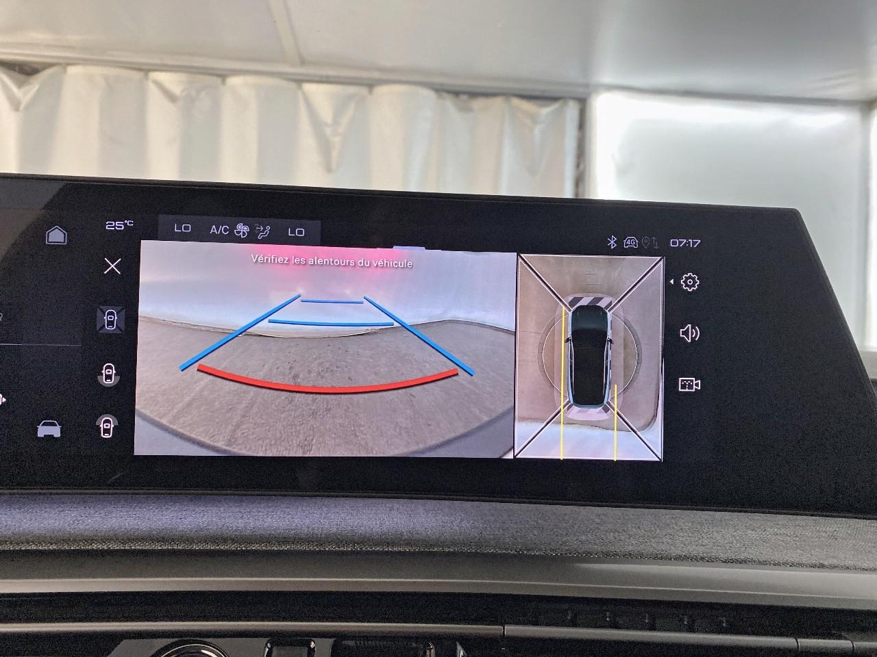 Peugeot 3008 hybrid 145 e-dcs6 gt — photo 17