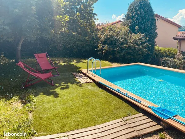 Maison individuelle avec piscine
