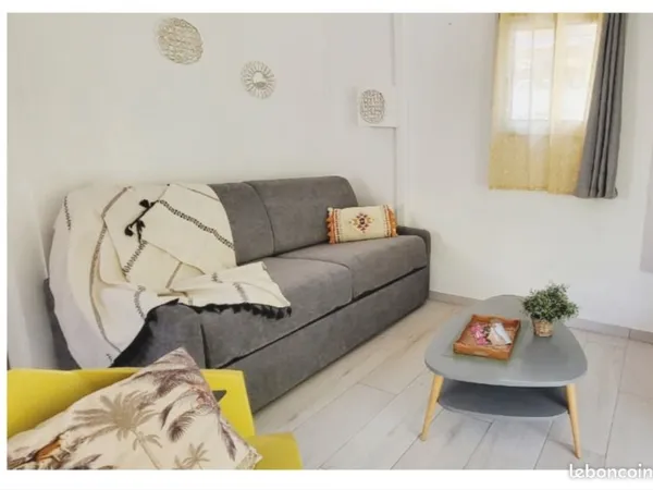 T2 Meublé + parking + jardin + piscine