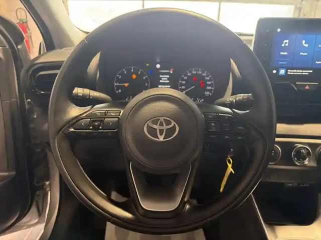 Toyota Yaris 120 vvt-i dynamic business 5p mc24 — photo 12
