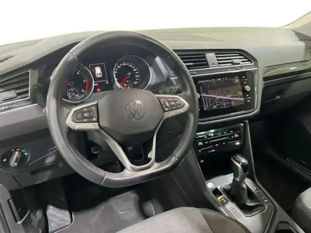 Volkswagen Tiguan 2.0 tdi 150ch dsg7 life plus — photo 10