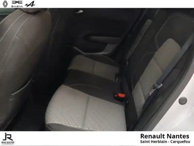 Renault Clio 1.0 tce 90ch evolution — photo 15