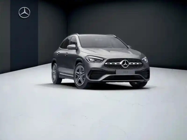 Mercedes Gla 200 d amg line — photo 37