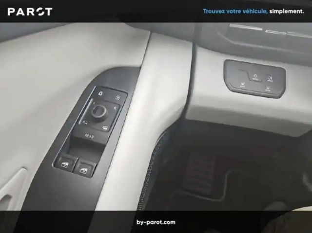 Ford Explorer 286ch extended range 77kwh rwd — photo 6