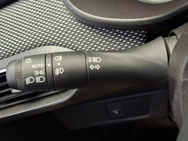 Dacia Sandero tce 90 - 22b — photo 33