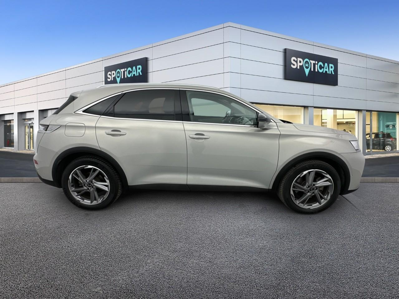 Ds Ds 7 crossback crossback hybride e-tense 300 eat8 4x4 rivoli — photo 4