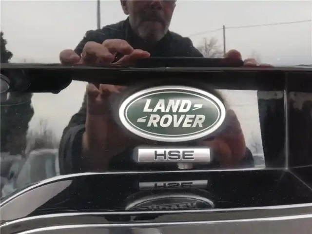 Land Rover Discovery mark i sd4 2.0 240 ch — photo 16