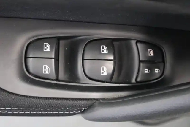 Nissan Qashqai 1.5 dci 110 — photo 31