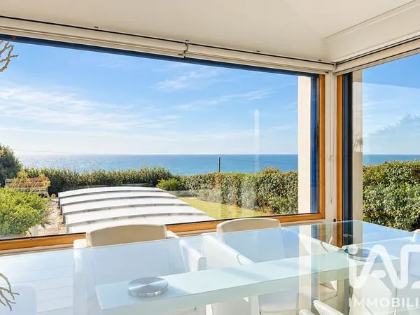 Maison 9 pièces 176 m²