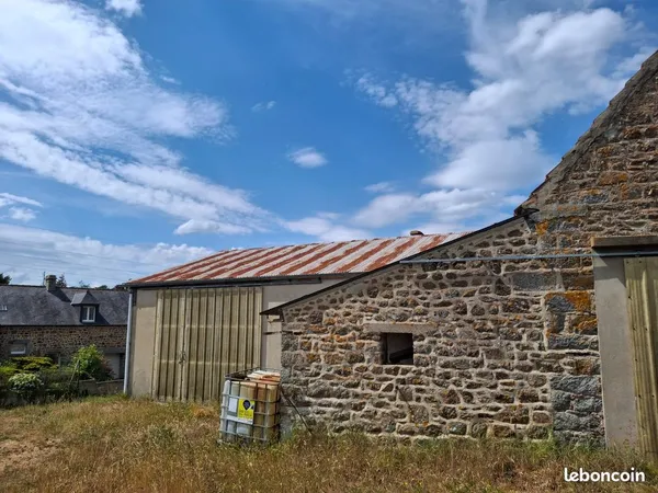 Trégueux: Hangar+grange avec permis de construire