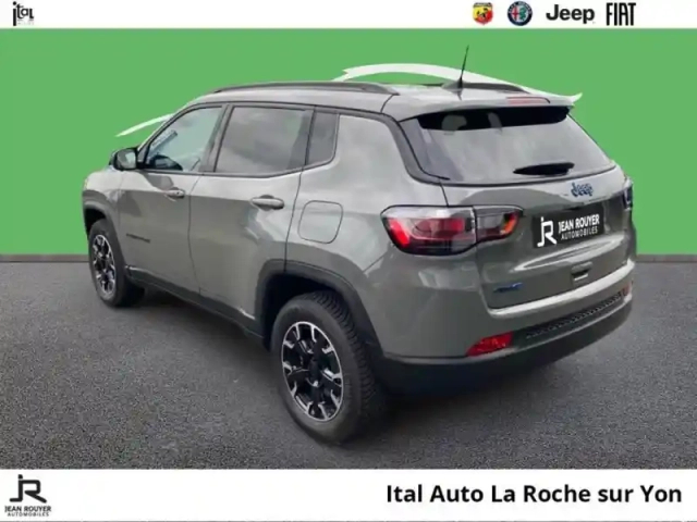 Jeep Compass 1.3 turbo t4 240ch phev 4xe upland at6 eawd — photo 9