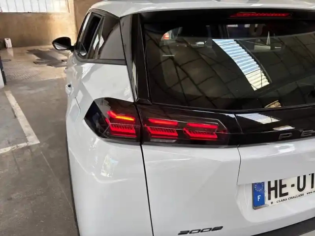 Peugeot 2008 100 s&amp;s bvm6 — photo 17