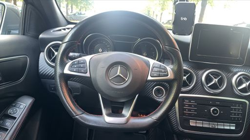 Mercedes Classe A 1.5 160 90 - Fascination – 2016 – 137279 km – Diesel – Boîte Manuelle — photo 27